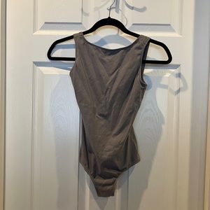 Natalie Dance Leotard. Deep pinch back. 90% cotton/10% Elastane. Size S.